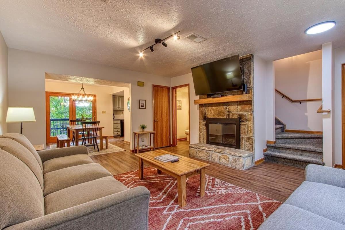 Pinecrest Townhomes-1King-2Queen Unit-Renovated Pigeon Forge Luaran gambar