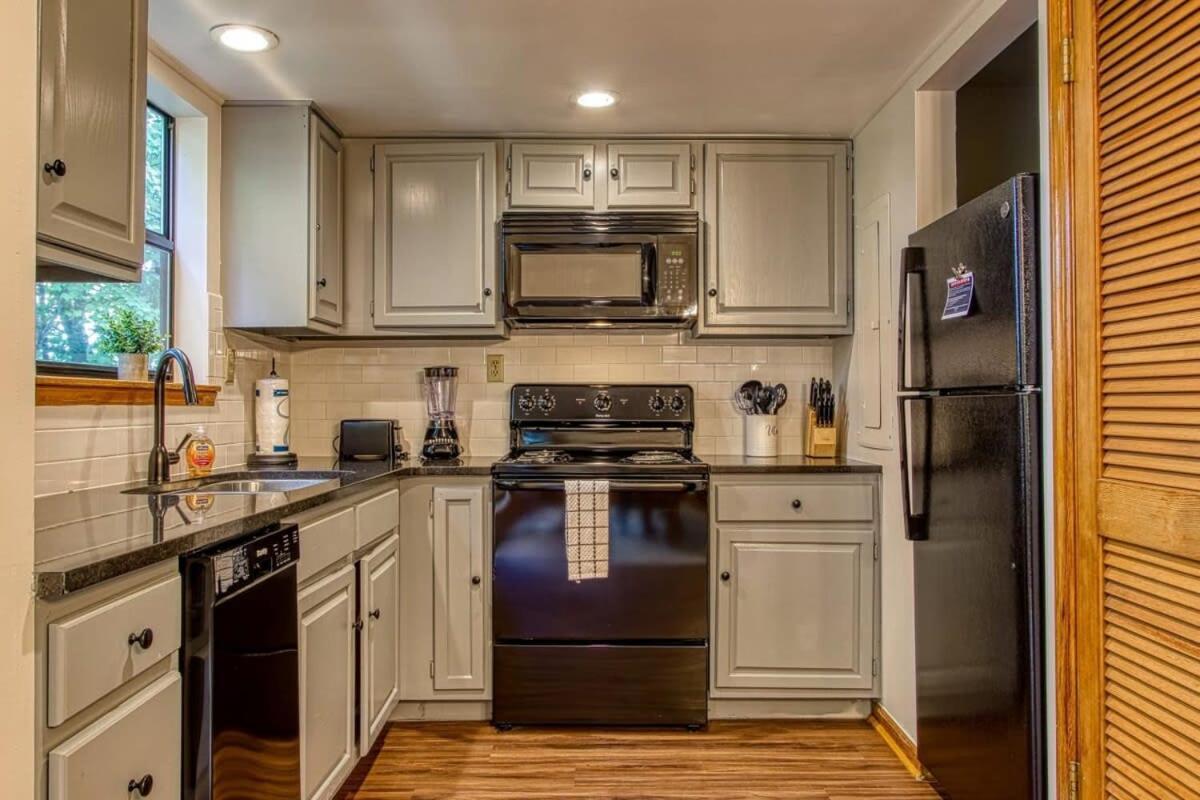Pinecrest Townhomes-1King-2Queen Unit-Renovated Pigeon Forge Luaran gambar