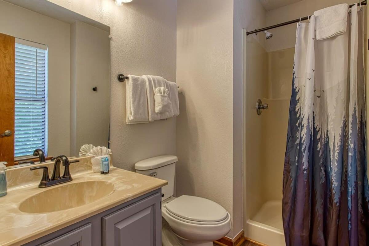 Pinecrest Townhomes-1King-2Queen Unit-Renovated Pigeon Forge Luaran gambar