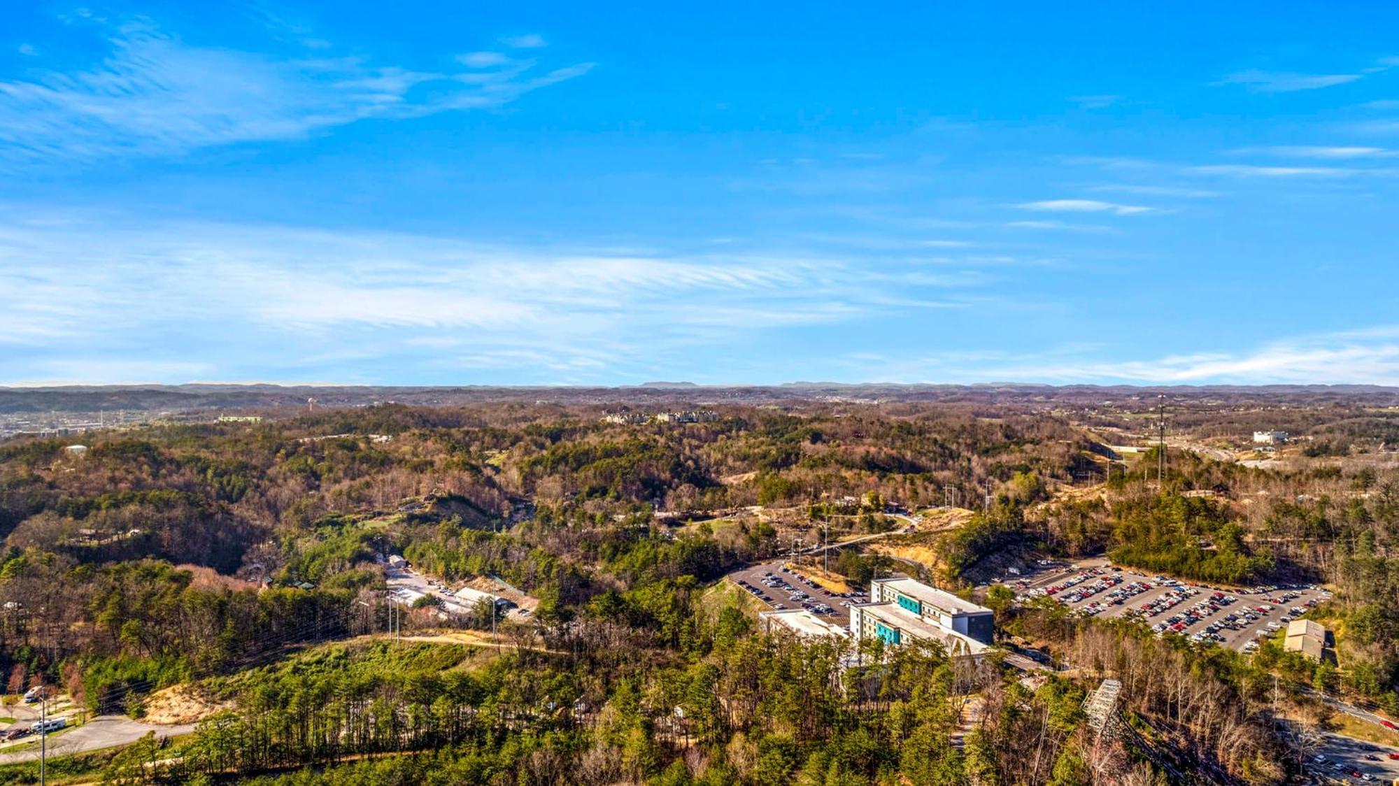 Pinecrest Townhomes-1King-2Queen Unit-Renovated Pigeon Forge Luaran gambar
